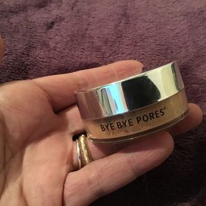 it cosmetics Makeup - It Cosmetics Bye Bye Pores Powder, Medium Blurring it cosmetics Makeup - It Cosmetics Bye Bye Pores Powder, Medium Blurring